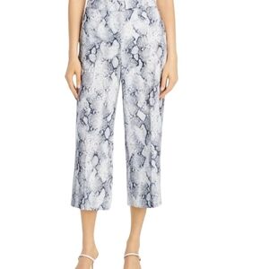 Tahari Snakeskin Print Wide-Leg Pants Women’s.  Size 8. Waist Waist 32" NWOT.